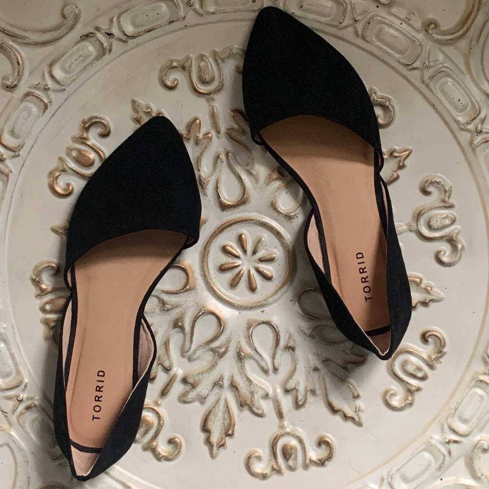 Torrid Black Faux Suede Pointed Toe D’Orsay Flats Size 10 W